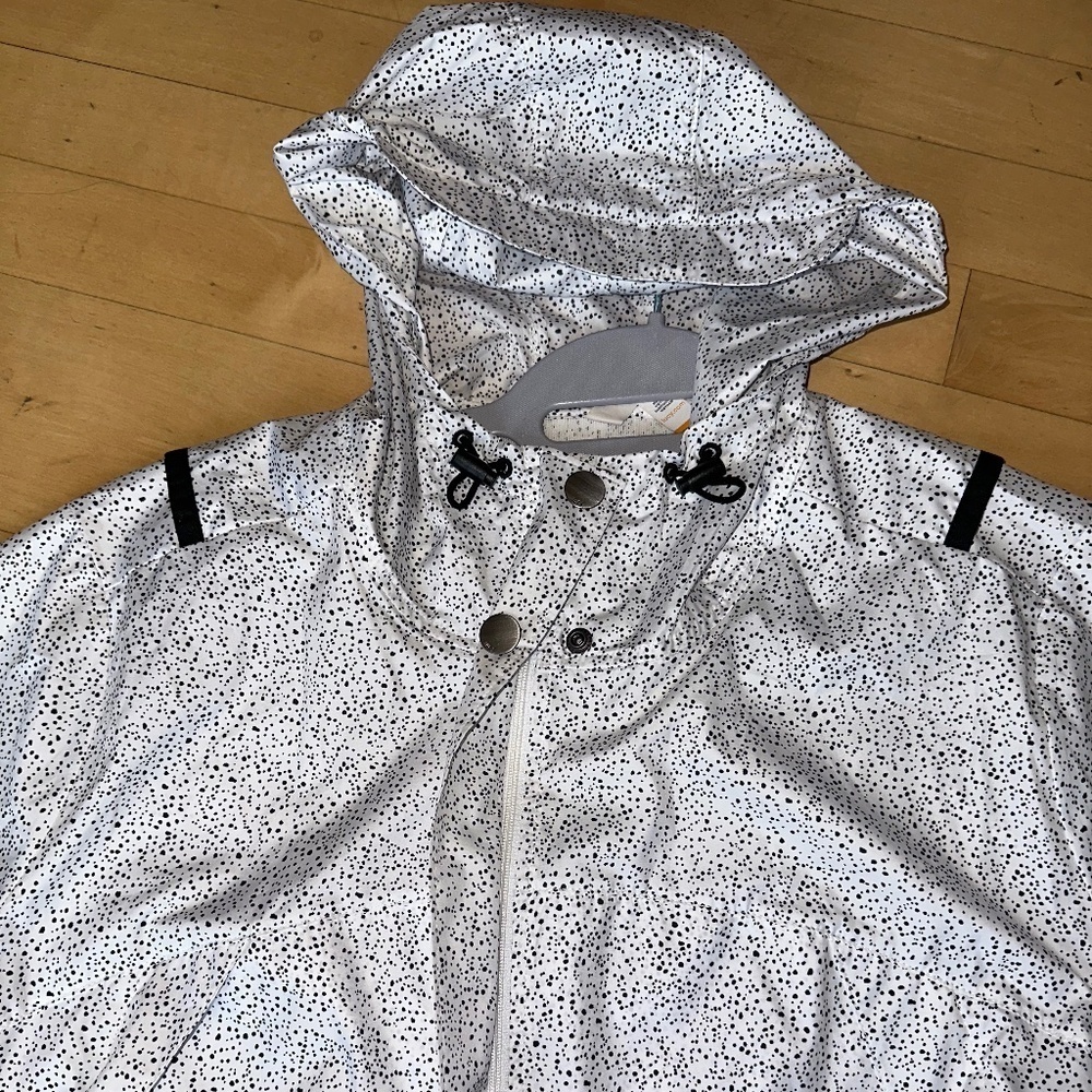 Like New LUCY white speckled lightweight jacket, L. CB2231